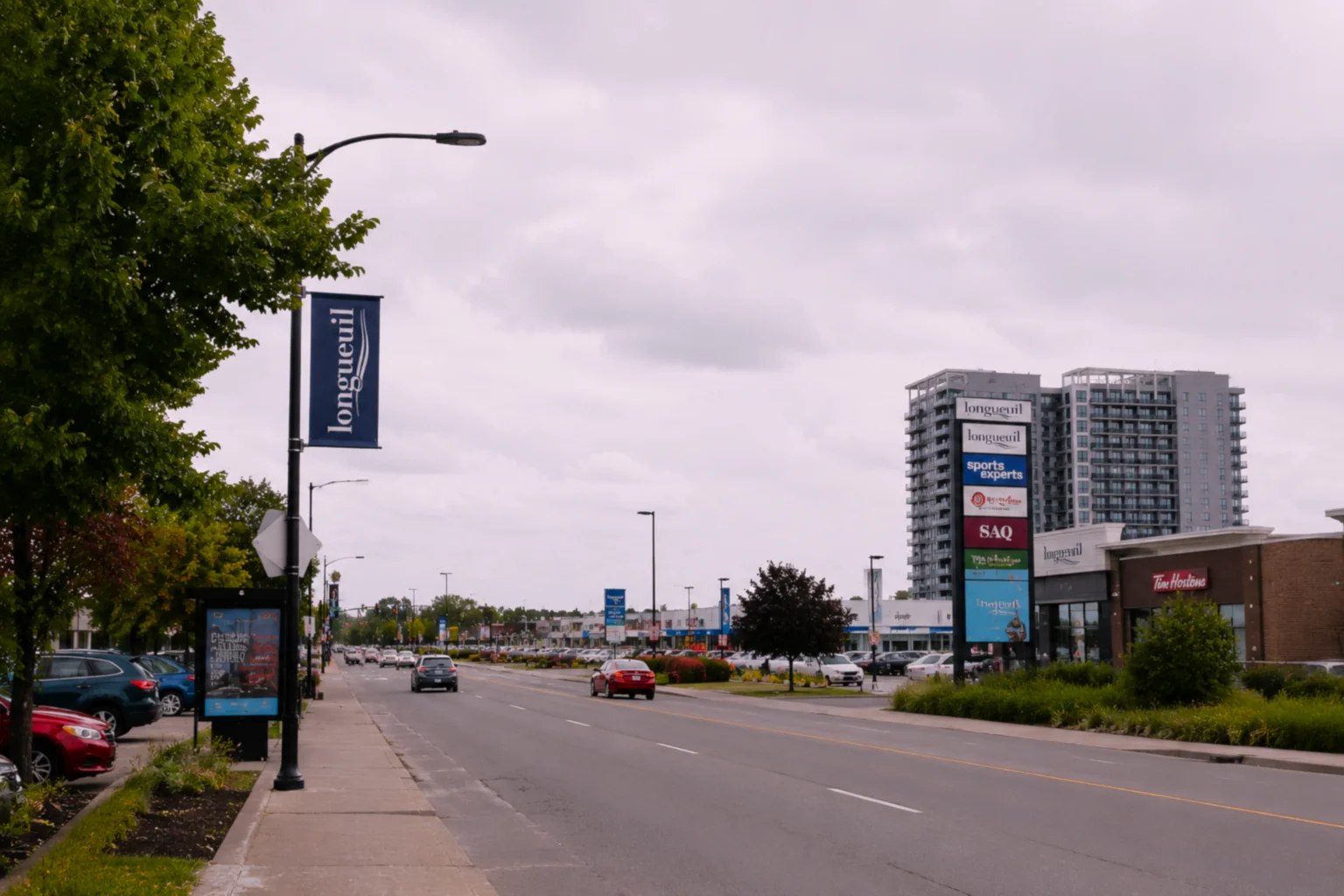 Longueuil Appliance Care technician ready to help